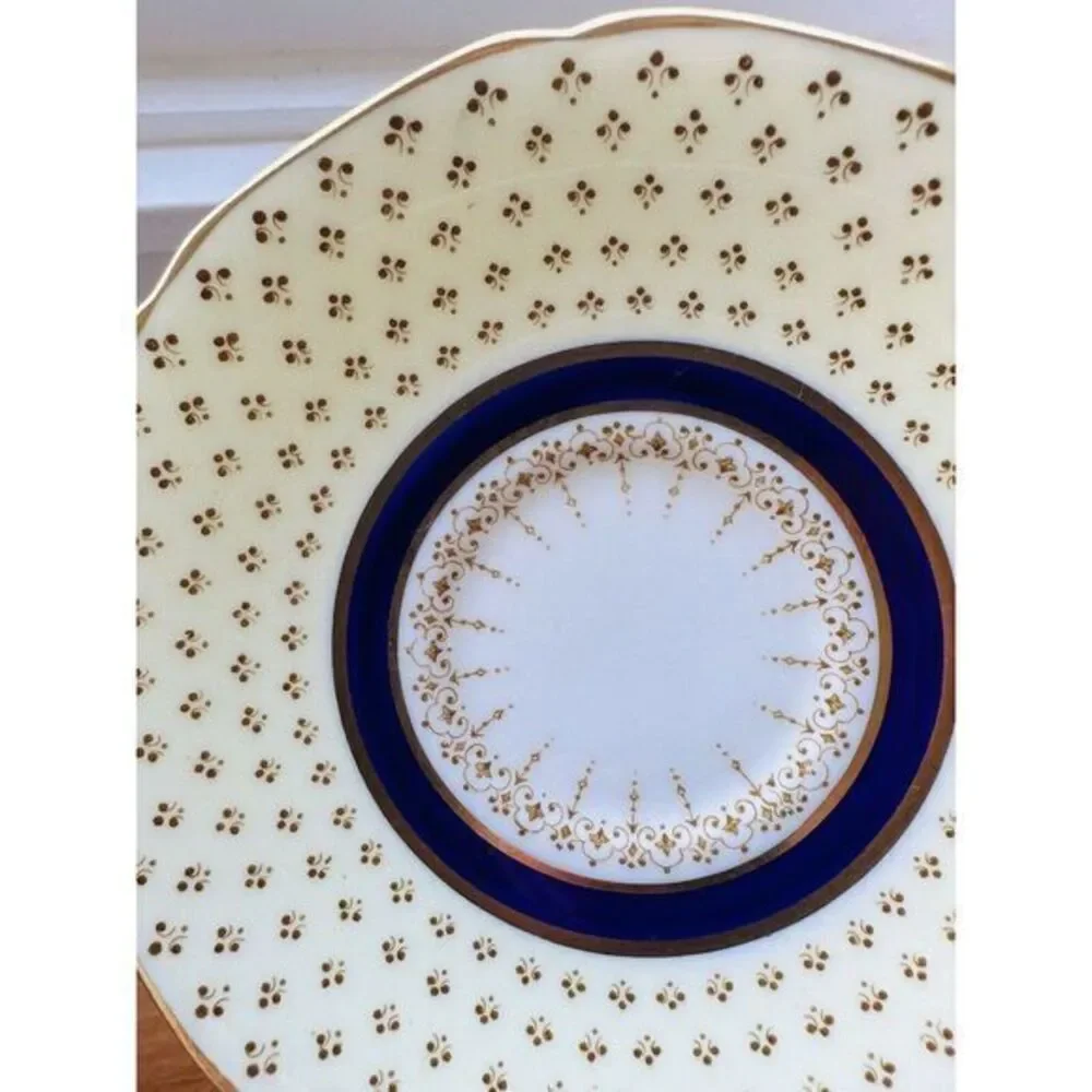 Paragon By Appt. China Potters To HM Queen Elizabeth England‎ 4 Saucers Only 5
